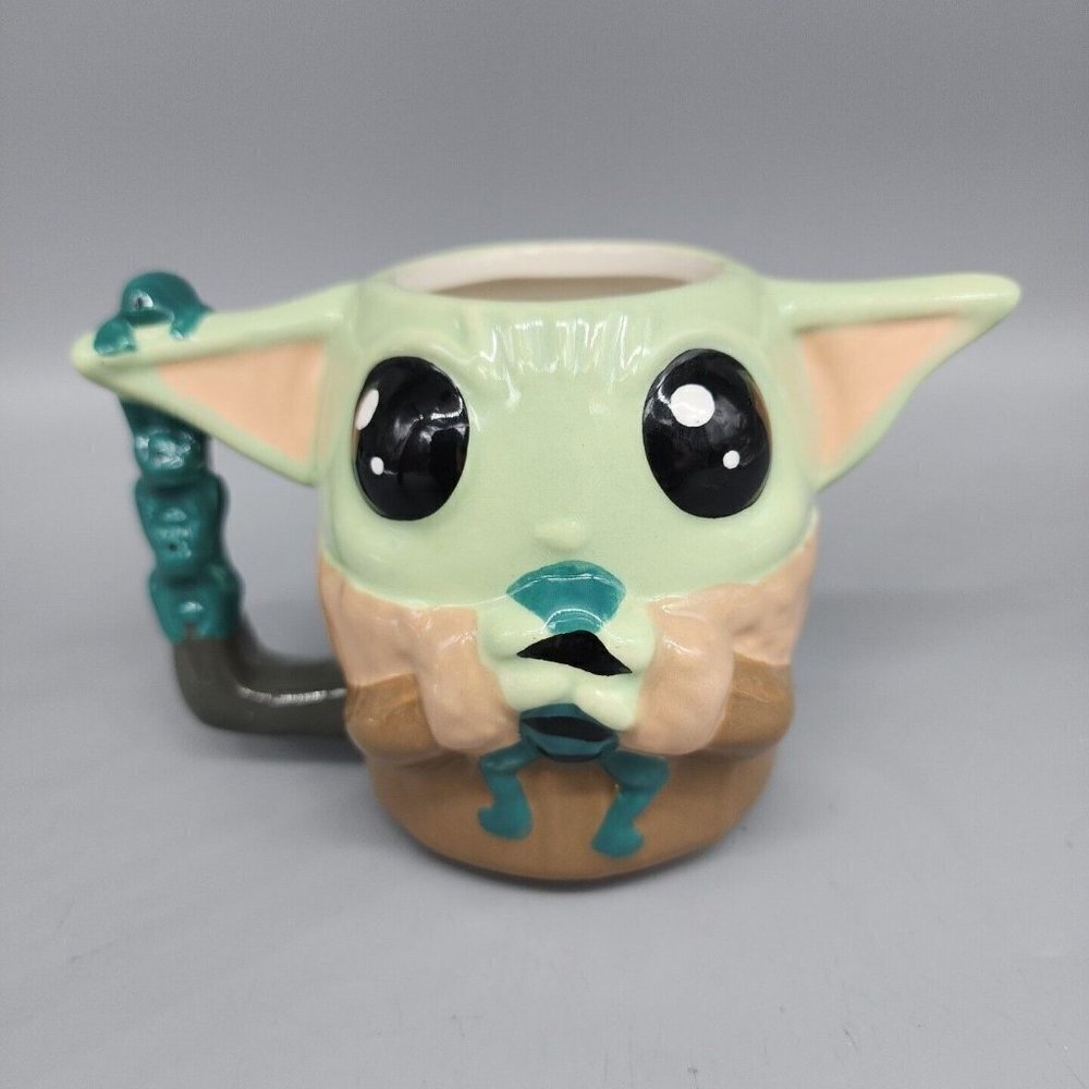 Star Wars The Mandalorian The Child Grogu Jedi Baby Yoda Coffee Cup / Mug